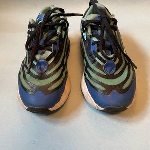 GUC Nike Air Max Exosense Sneakers 12C